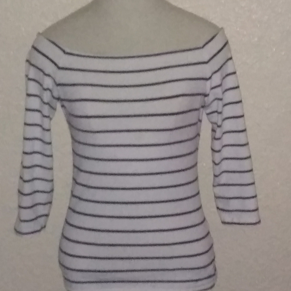 Striped Basic H&M Size Medium 3/4 Sleeve